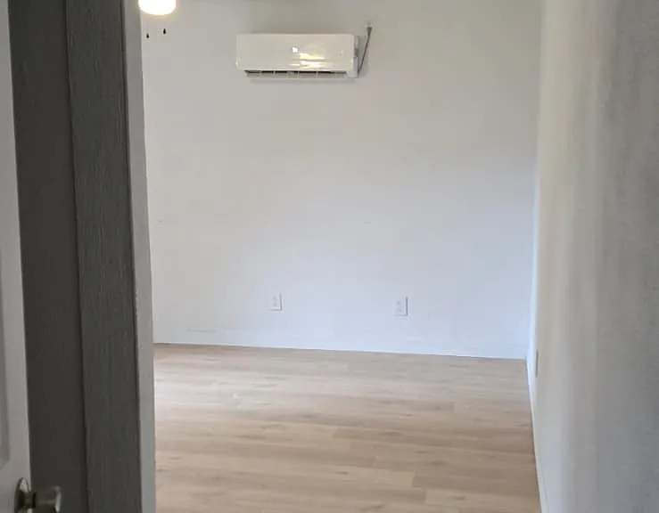 707 Raymond St — Photo 11
