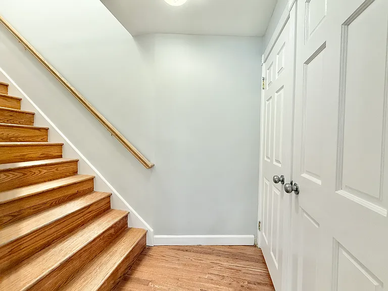 52 Manor St #1 — Photo 9