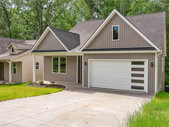 156 Grand Oak Cir, Pendleton, SC 29670