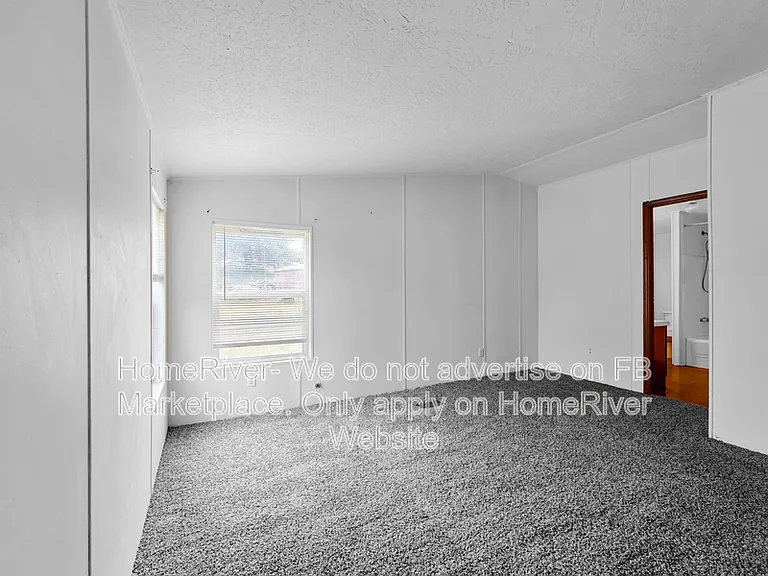 2920 S Windsor Rd — Photo 10