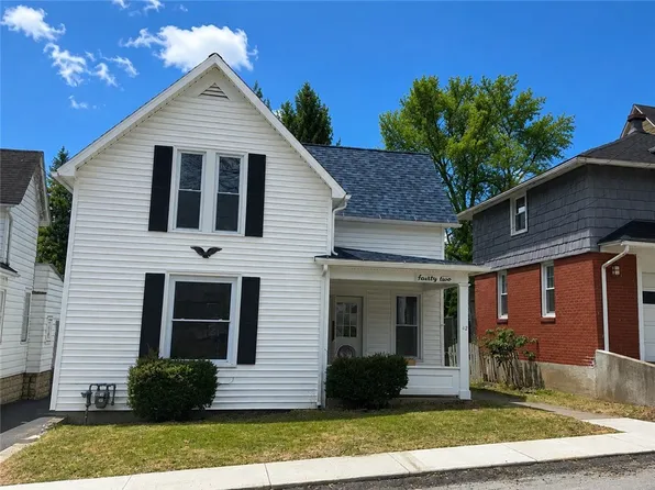 42 Thompson Ave, Bradford, PA 16701