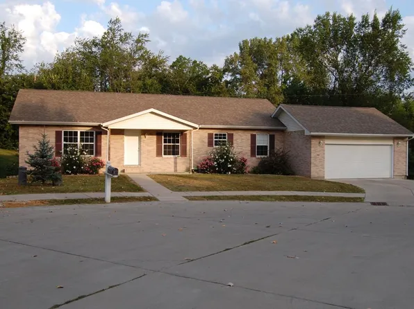 63 Carolyn Ct, Springfield, IL 62702