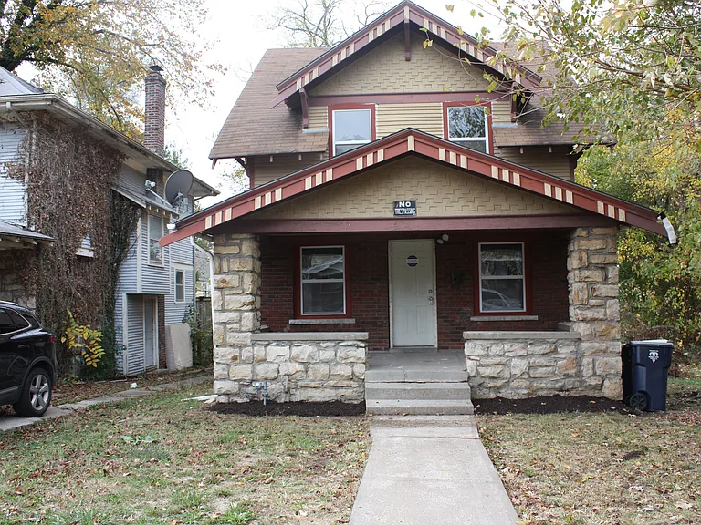 5632 Highland Ave — Photo 1