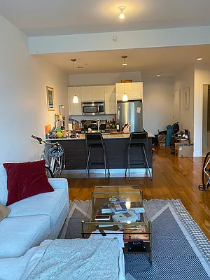 Rented by Chana Ofek, LREB | media 43