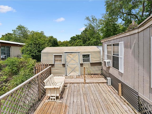 3rd image of 1700 Demere Rd