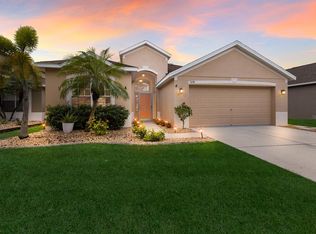 5238 Clover Mist Dr, Apollo Beach, FL 33572