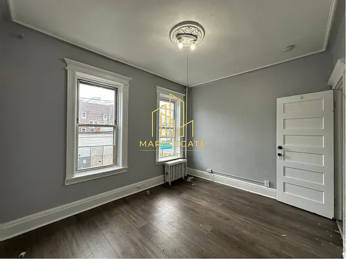 310 14th Ave #1E Photo 1