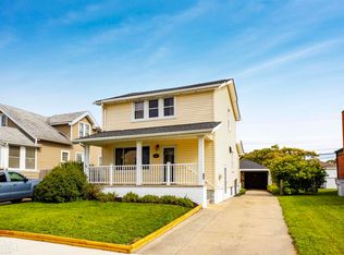 429 E Goulson Ave, Hazel Park, MI 48030