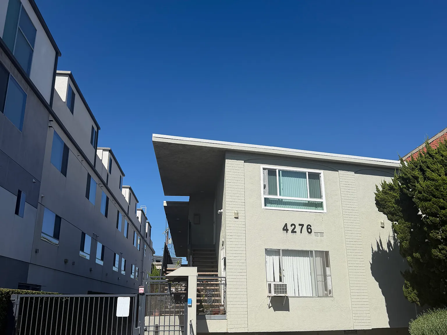 1 bed, 560 sqft, $1,900 — Photo 1