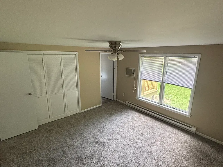 1046 Butlers Park Rd — Photo 13