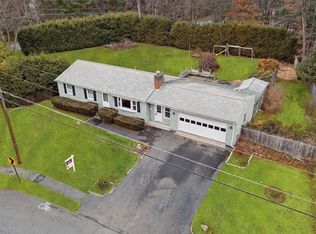 11 Oakwood St, Enfield, CT 06082