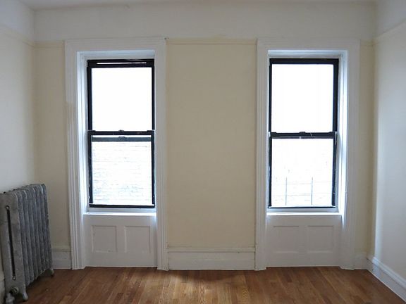 4th image of 28 Saint Nicholas Pl APT 3B