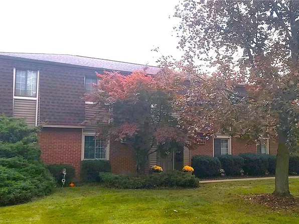 102 Carter Cir, Youngstown, OH 44512