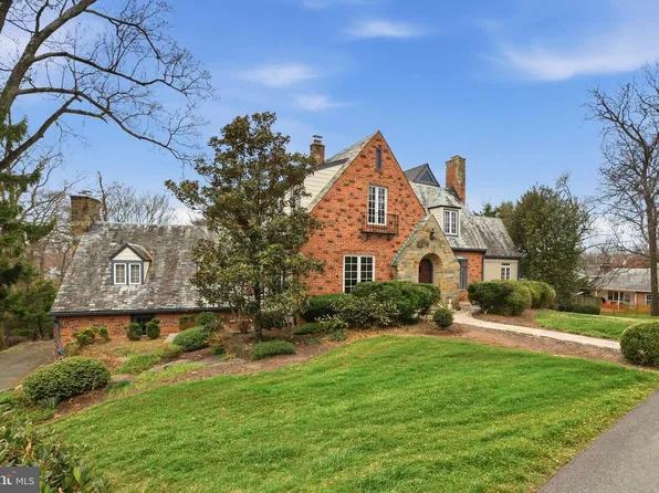 4800 Old Dominion Dr, Arlington, VA 22207