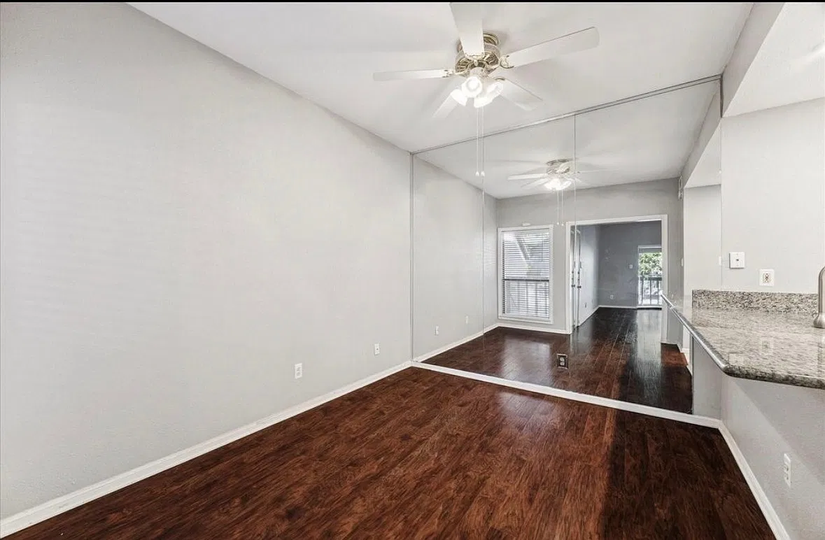 1 bed, 980 sqft, $1,875 — Photo 3