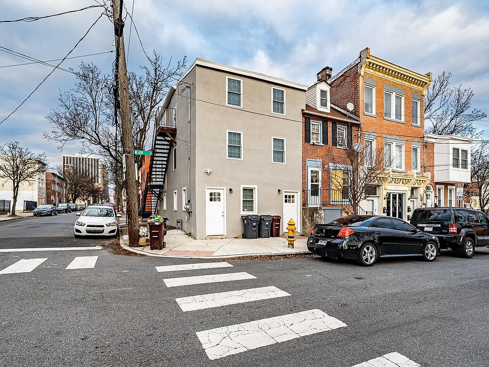 1st image of 221 W 6th St