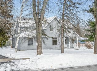 6588 Elm St, North Branch, MN 55056