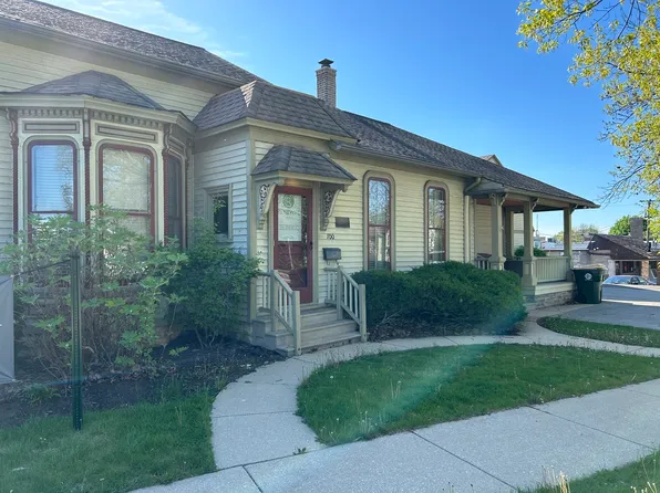 100 Arbor Ave, West Chicago, IL 60185