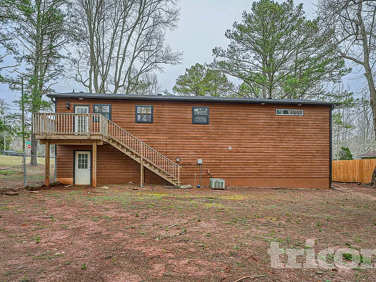 4305 Treeline Way — Photo 3