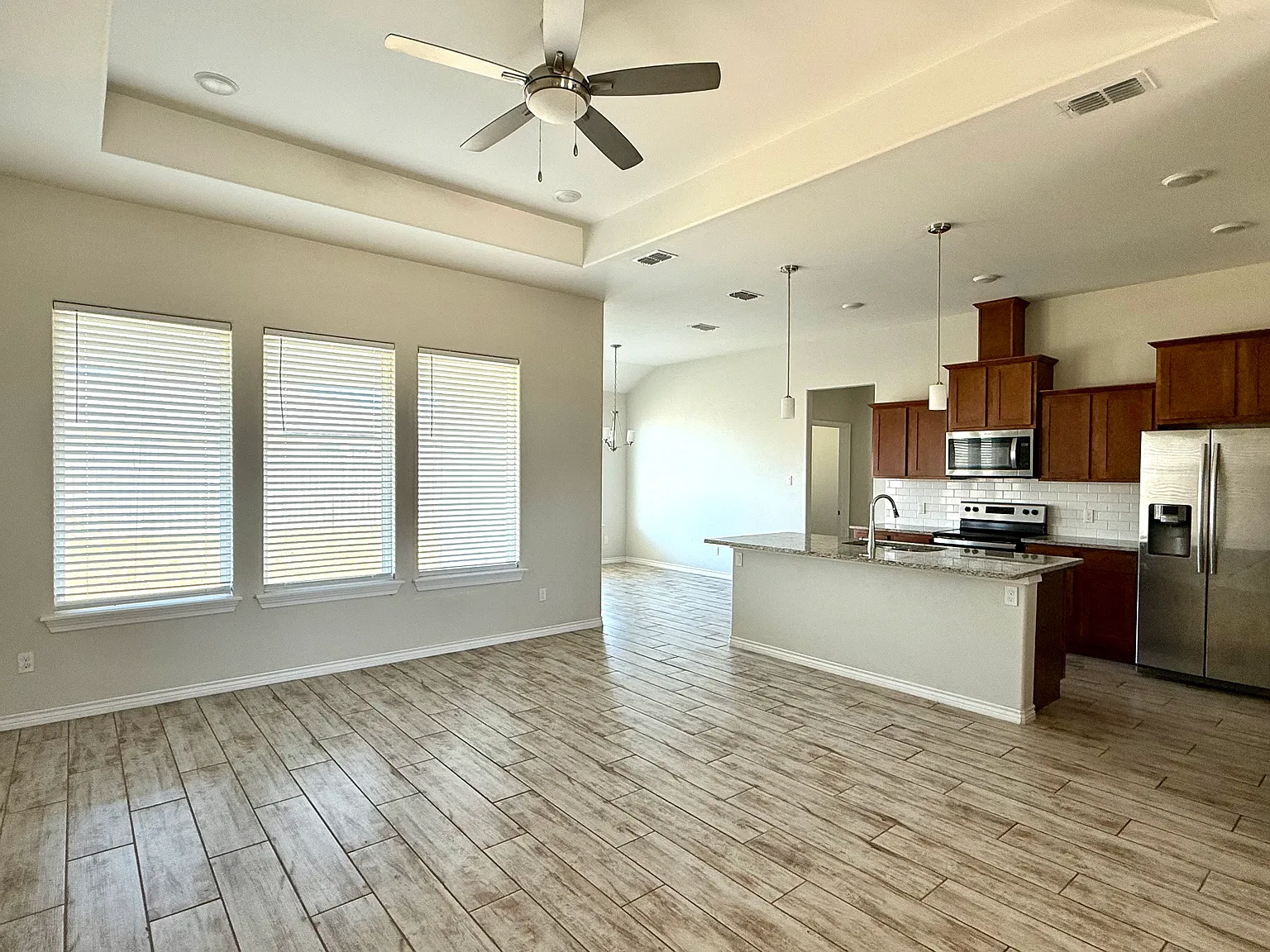 3 bed, 1522 sqft, $2,300 — Photo 1