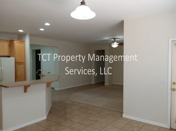 16425 N 169th Dr — Photo 5