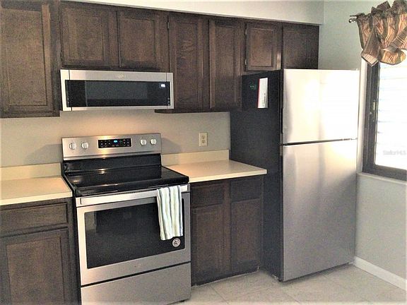 5th image of 5173 Lake Village Dr #11