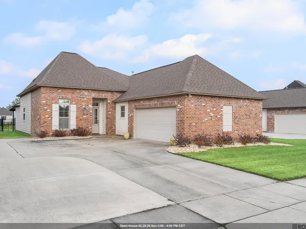 43306 Pond View Dr, Prairieville, LA 70769