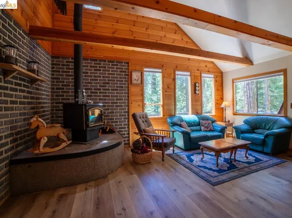 25871 Mono Dr, Long Barn, CA 95335