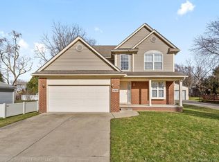 3759 Alida Ave, Rochester Hills, MI 48309