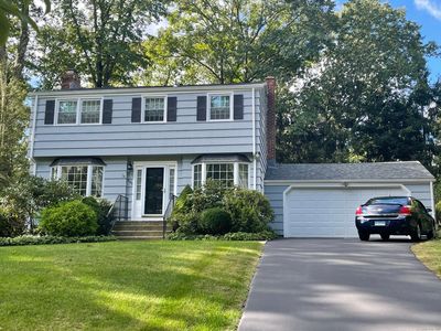 261 Papurah Rd, Fairfield, CT, 06825