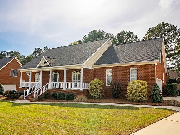 4th image of 110 Osborne Ln