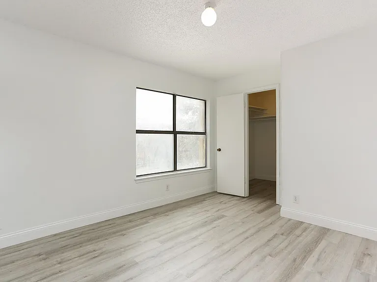 7107 Grassy Trl — Photo 16