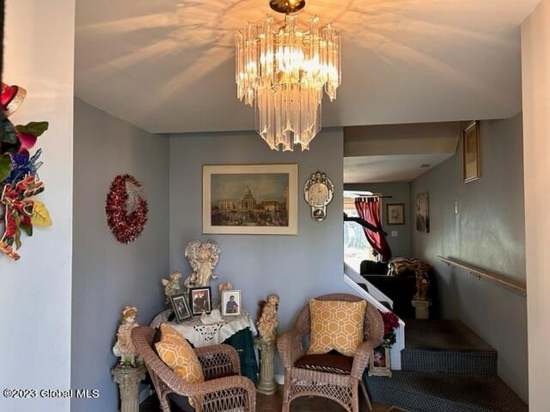 4th image of 1182 Walnut Avenue
