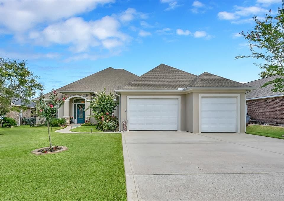 13930 Shoreline Dr, Willis, TX 77318 MLS 7068346 Zillow