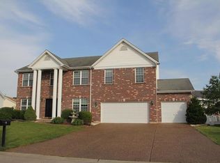 68 N Hillview Dr, Saint Peters, MO 63376