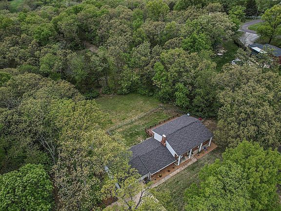 2nd image of 817 Melinda Dr