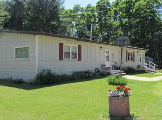 452 S County Line Rd, Lone Rock, WI 53556