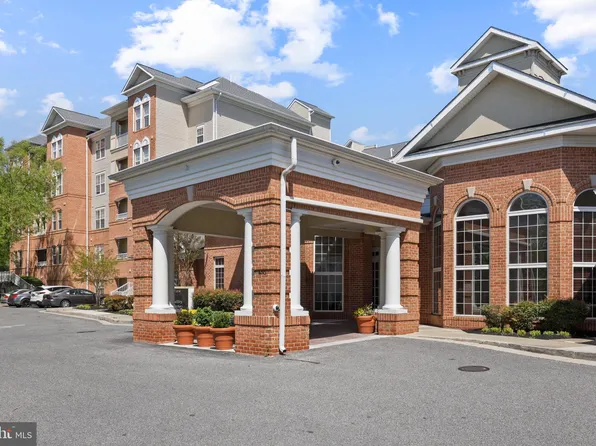 400 Symphony Cir #104J, Cockeysville, MD 21030