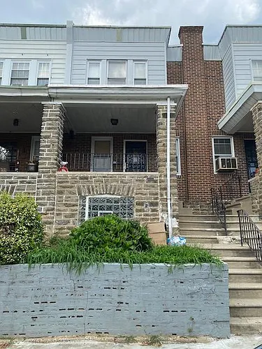 321 W Champlost St Photo 1