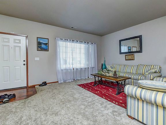 4th image of 5724 148th Pl NE