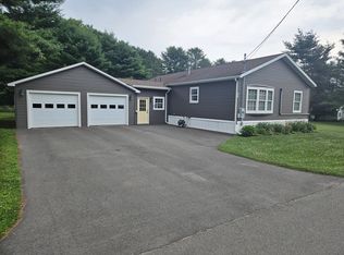 24 Karen St, Palmyra, ME 04965