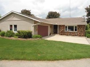 1624 Roberts Rd, Freeland, MI 48623