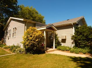 8718 Palmer St, River Grove, IL 60171