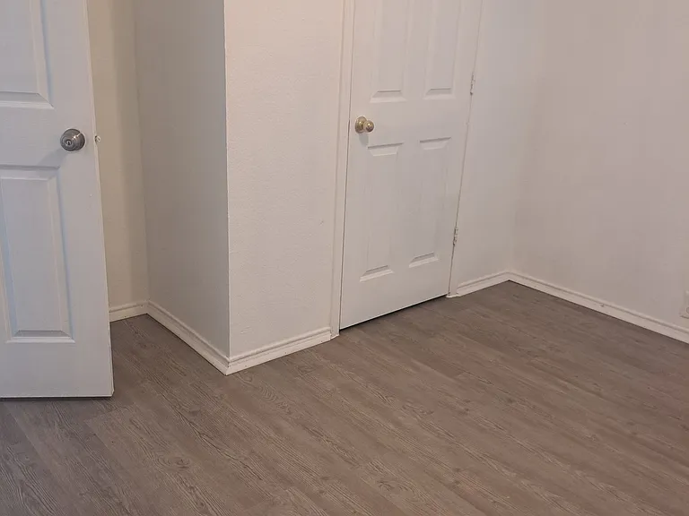 1353 Mill Wood Ln — Photo 14