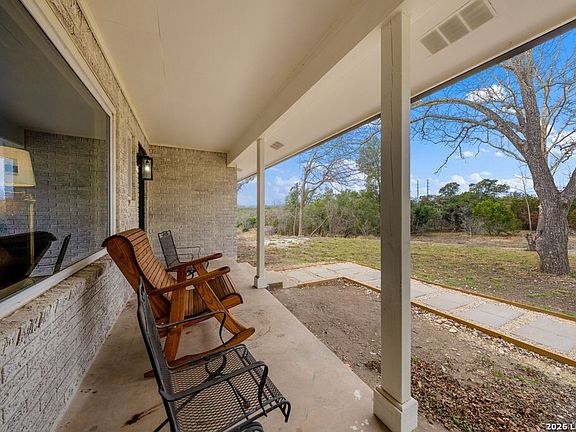 4th image of 3611 MEDINA HWY
