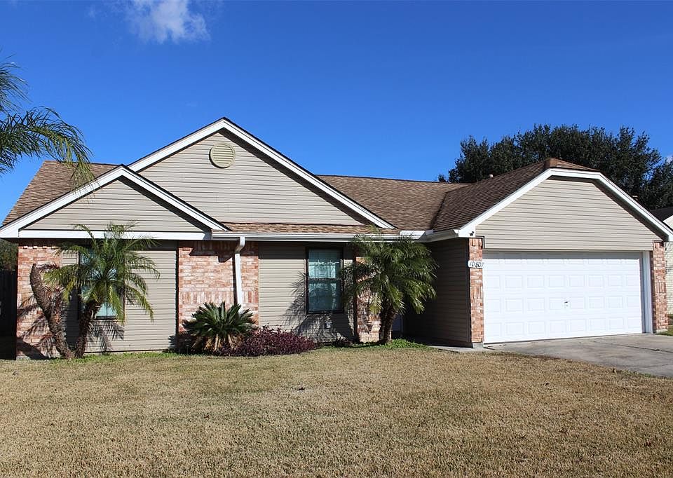 1st image of 10807 Birch Dr