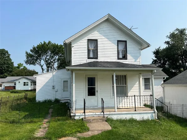 202 E Washington St, Norway, IA 52318