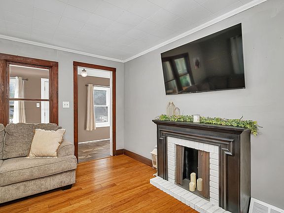 5th image of 1414 Walnut St