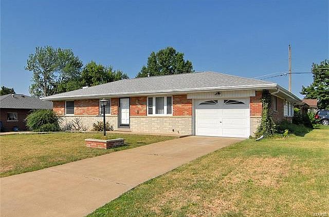 1st image of 9907 Bonton Dr