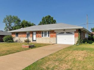 9907 Bonton Dr, Saint Louis, MO 63123